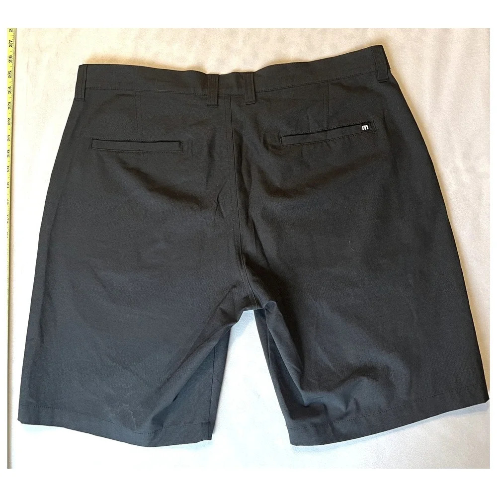 TravisMathew Beck Golf Shorts Mens 36 Dark Grey Micro Stripe Performance Stretch - Picture 2 of 7